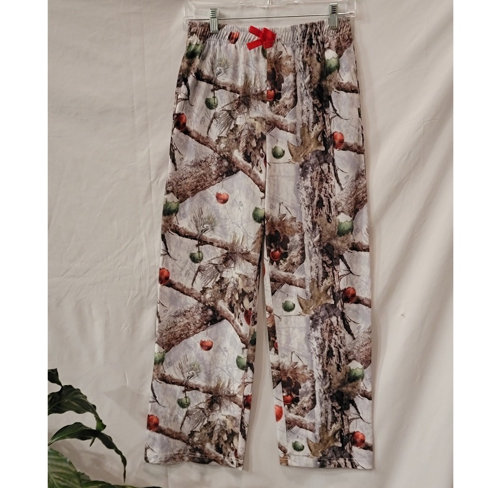 Magellan Outdoors Youth Large Pajama Pants Country Snowdrift Camo Xmas